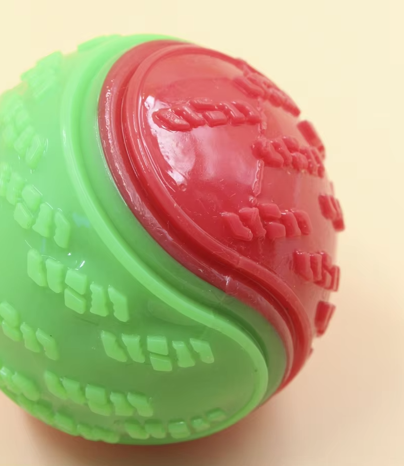 Interaktiver Quietscherball – Robustes Kauspielzeug Für Hunde